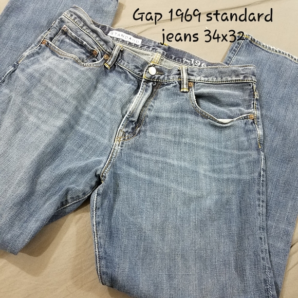 Blue Jeans Distressed 34x32 